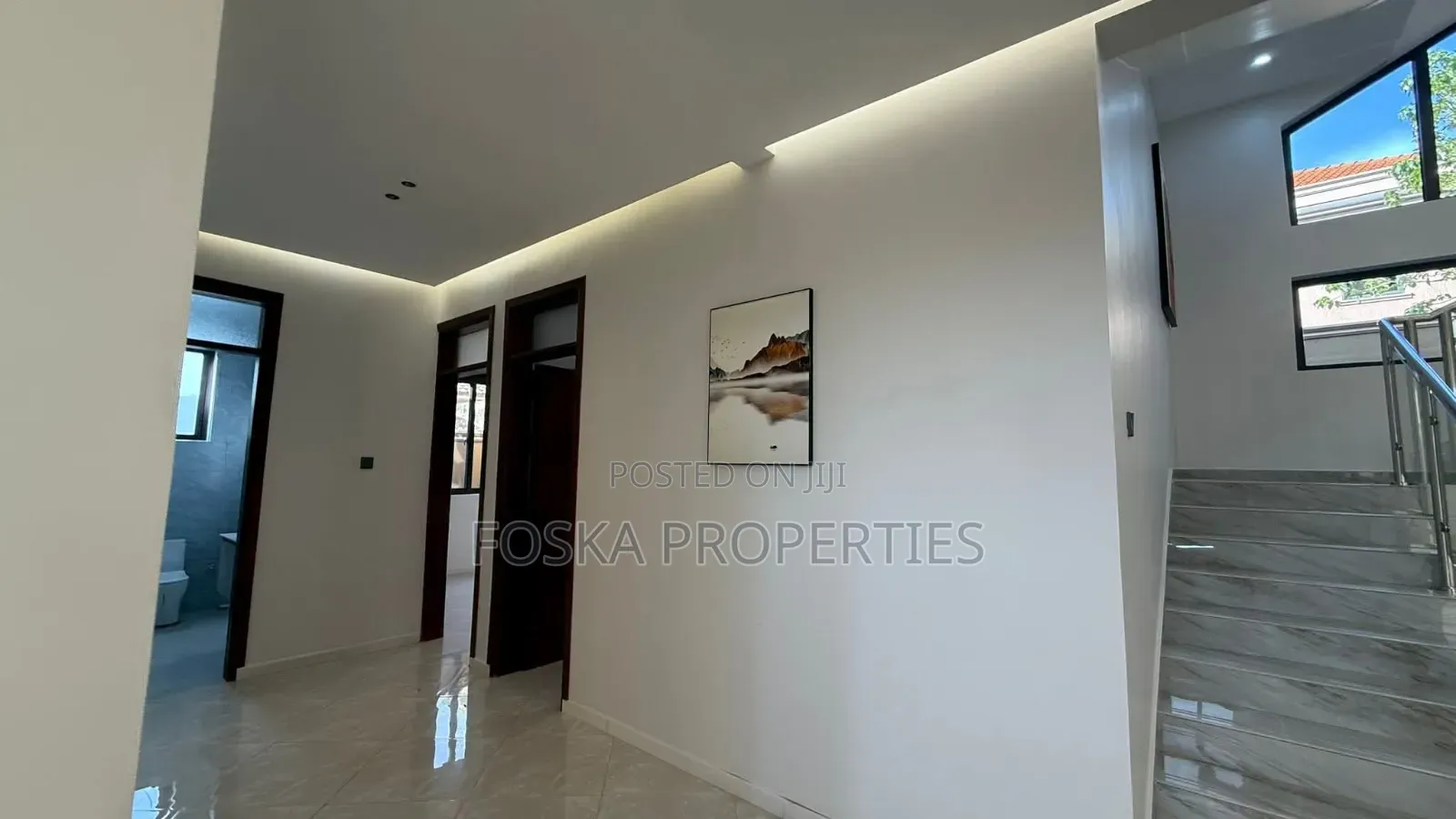 6bdrm Duplex in Muyenga Estate, Central Division for rent