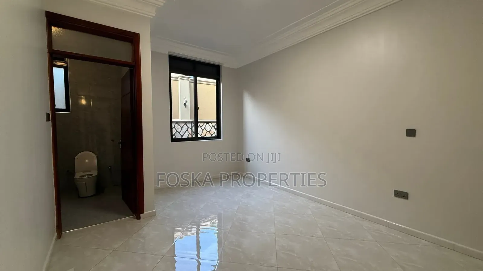6bdrm Duplex in Muyenga Estate, Central Division for rent