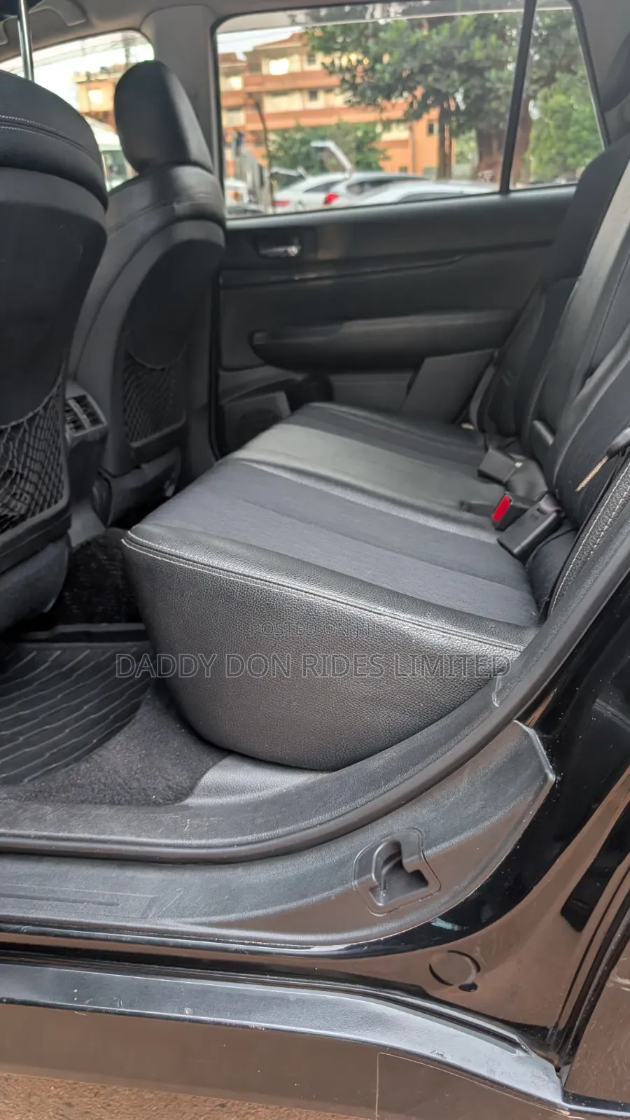 Subaru Outback 2.5i 2012 Black