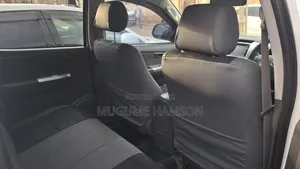 Toyota Hilux 3.0 D-4D 4x4 2013 White