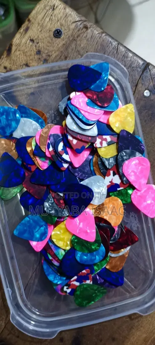 Guitar Picks for Playing the Guitar