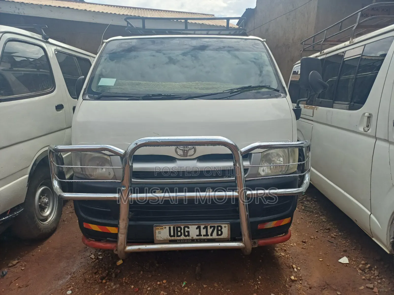 Toyota HiAce 2008 White