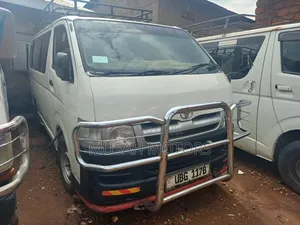 Toyota HiAce 2008 White