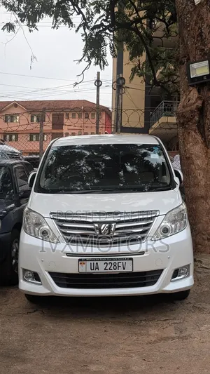 Toyota Alphard 2.4 Petrol AWD 2012 Pearl
