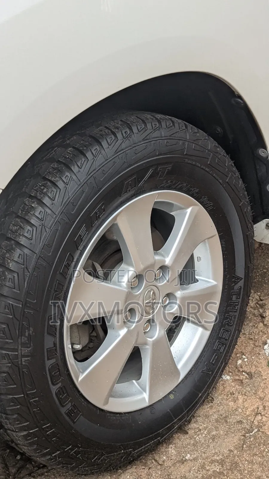 Toyota Alphard 2.4 Petrol AWD 2012 Pearl