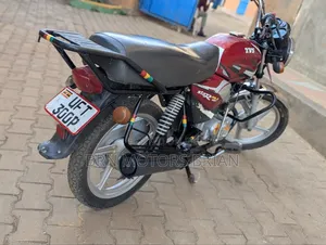 TVS HLX 125 2022 Red