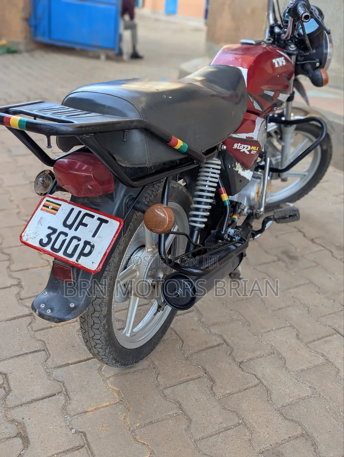 TVS HLX 125 2022 Red
