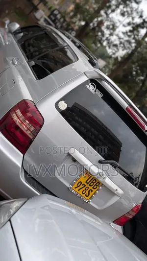 Toyota Kluger 2003 Silver