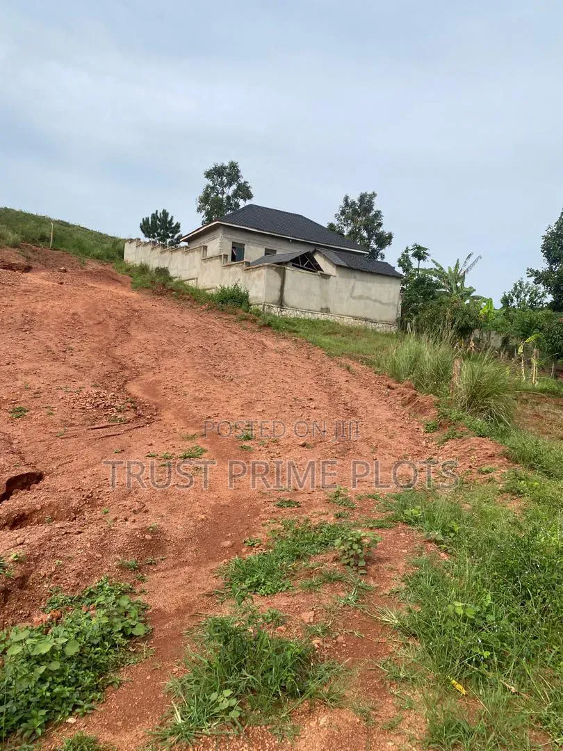 18 Decimals Plot in Nakawuka Jjungo - 500M Off Main Road - 42M