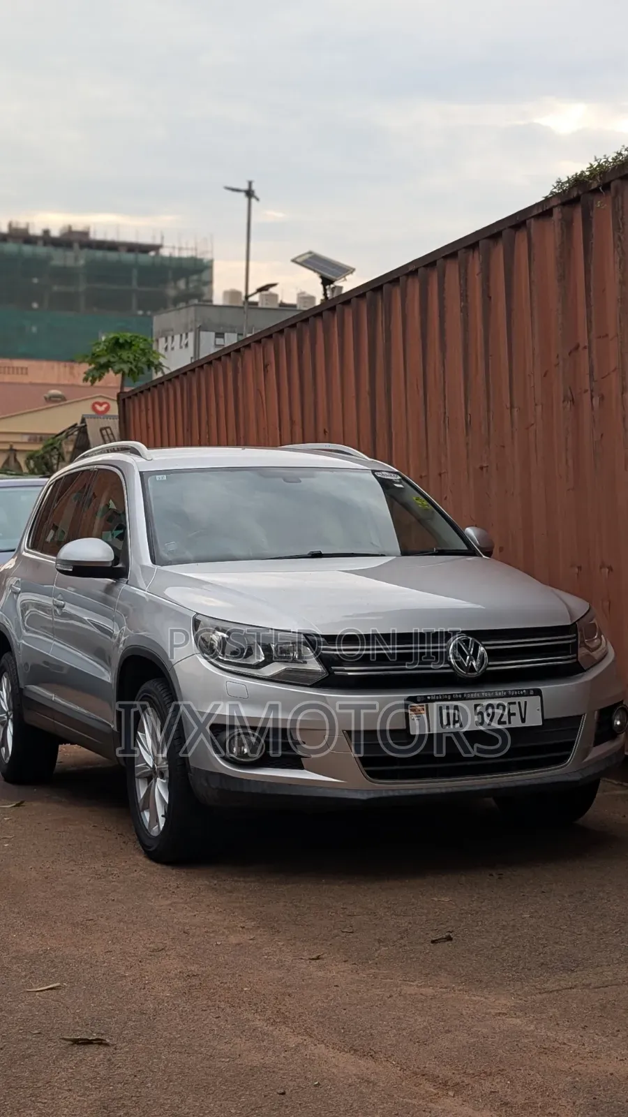 Volkswagen Tiguan SE 4Motion 4dr SUV AWD (2.0L 4cyl Turbo 6A) 2014