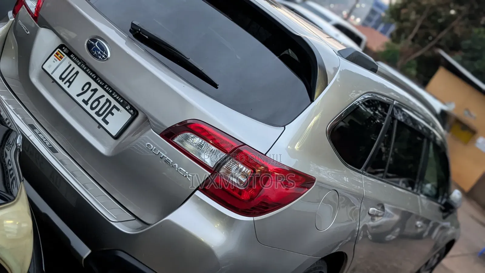Subaru Outback 2.5i AWD 2016 Gold