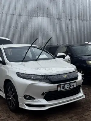 Toyota Harrier 2.0 4WD 2016 White