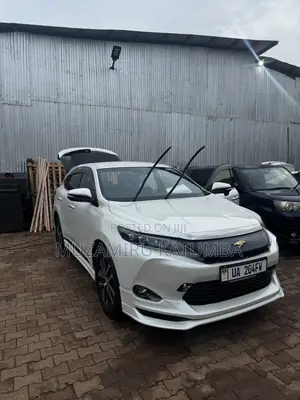 Toyota Harrier 2.0 4WD 2016 White