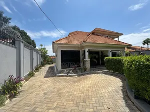 5bdrm House in Kololo, Central Division for rent