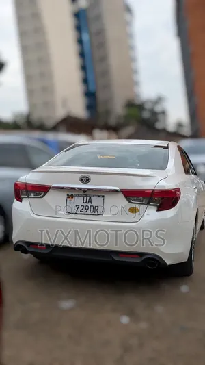 Toyota Mark X 2.5 AWD 2013 White