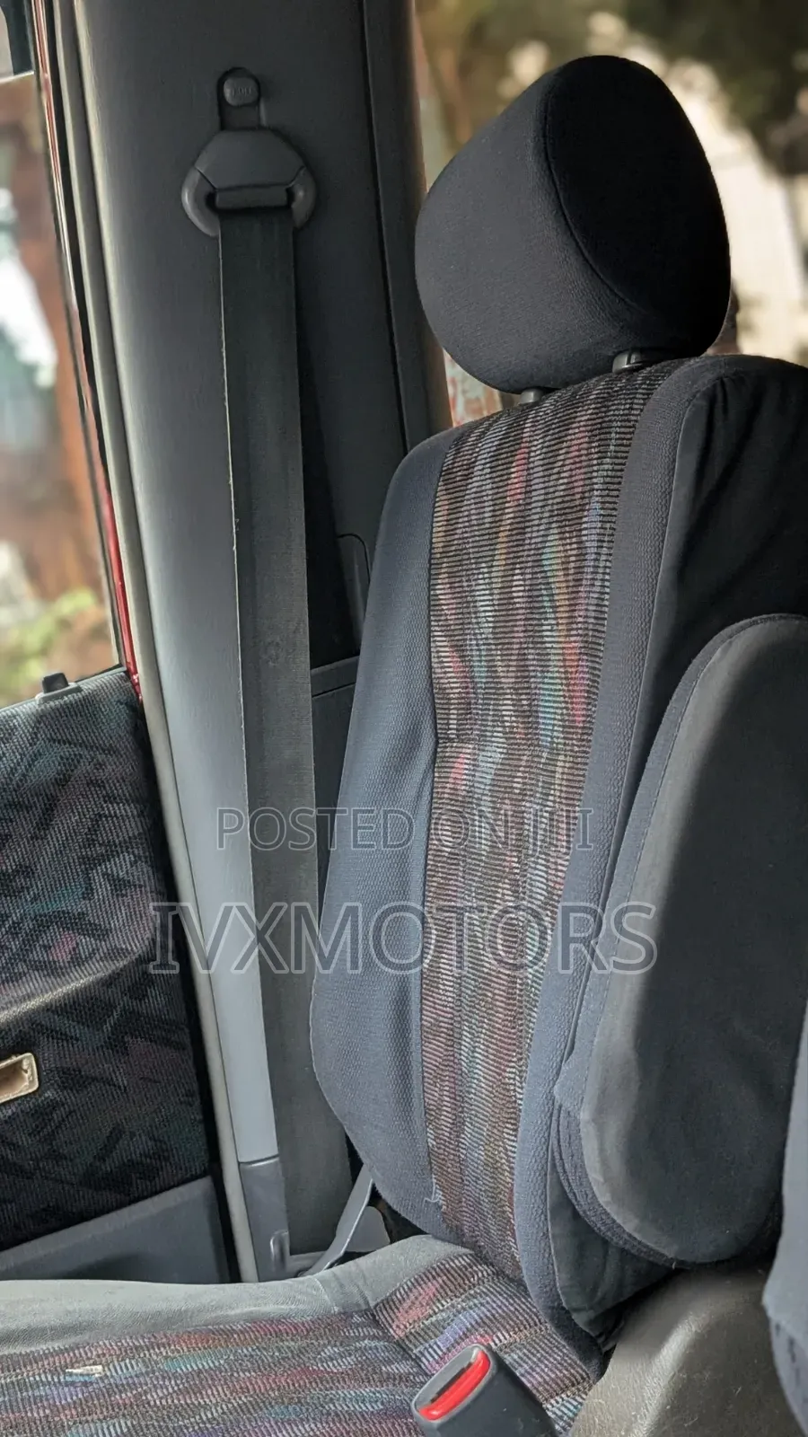 Toyota Noah 2.0 AWD (8 Seater) 2003 Maroon