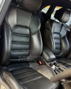 Porsche Macan Turbo 2018 White