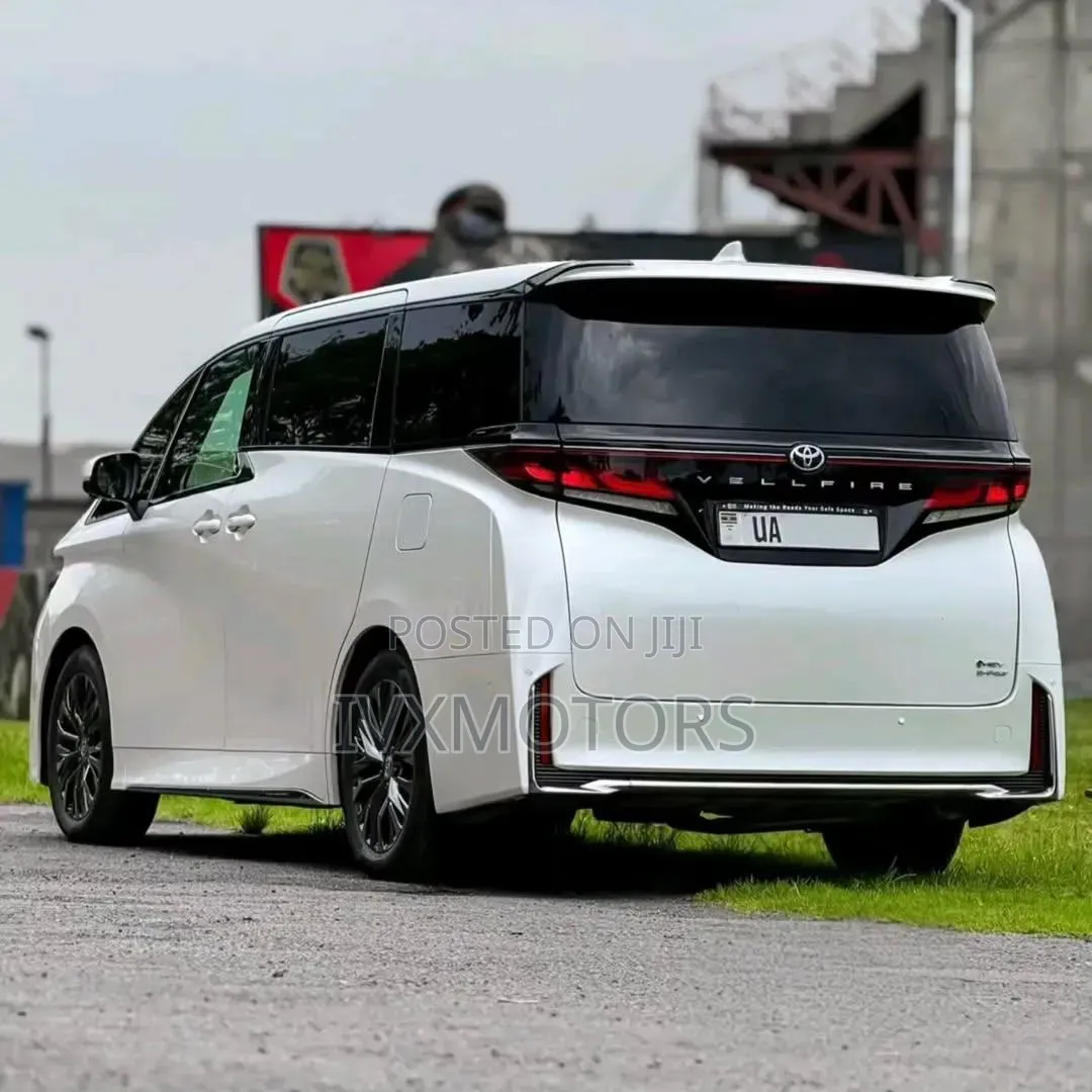 Toyota Vellfire Executive Lounge Hybrid E-Four 7-Seater 2024 White