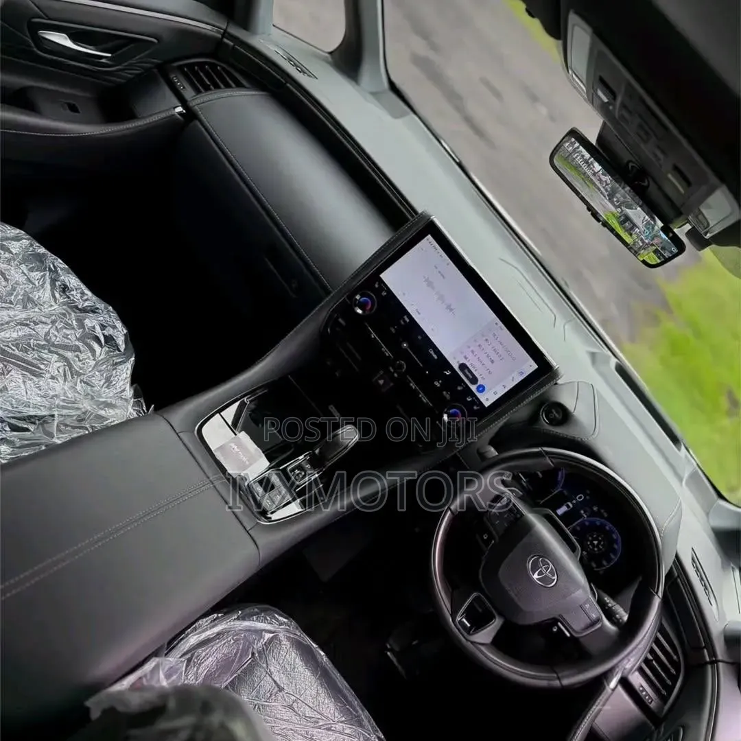 Toyota Vellfire Executive Lounge Hybrid E-Four 7-Seater 2024 White