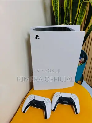PlayStation 5 Standard Disc Edition Console With FC27 and GTA 6