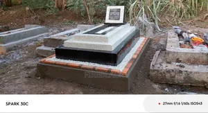 Terrazo Grave for Moslems