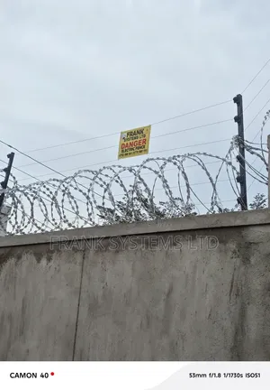 Electric Fence With Razor Wire Fence Hard Stainless Steel