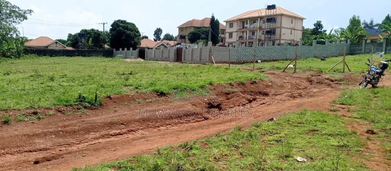 Plot on Sale at Komamboga