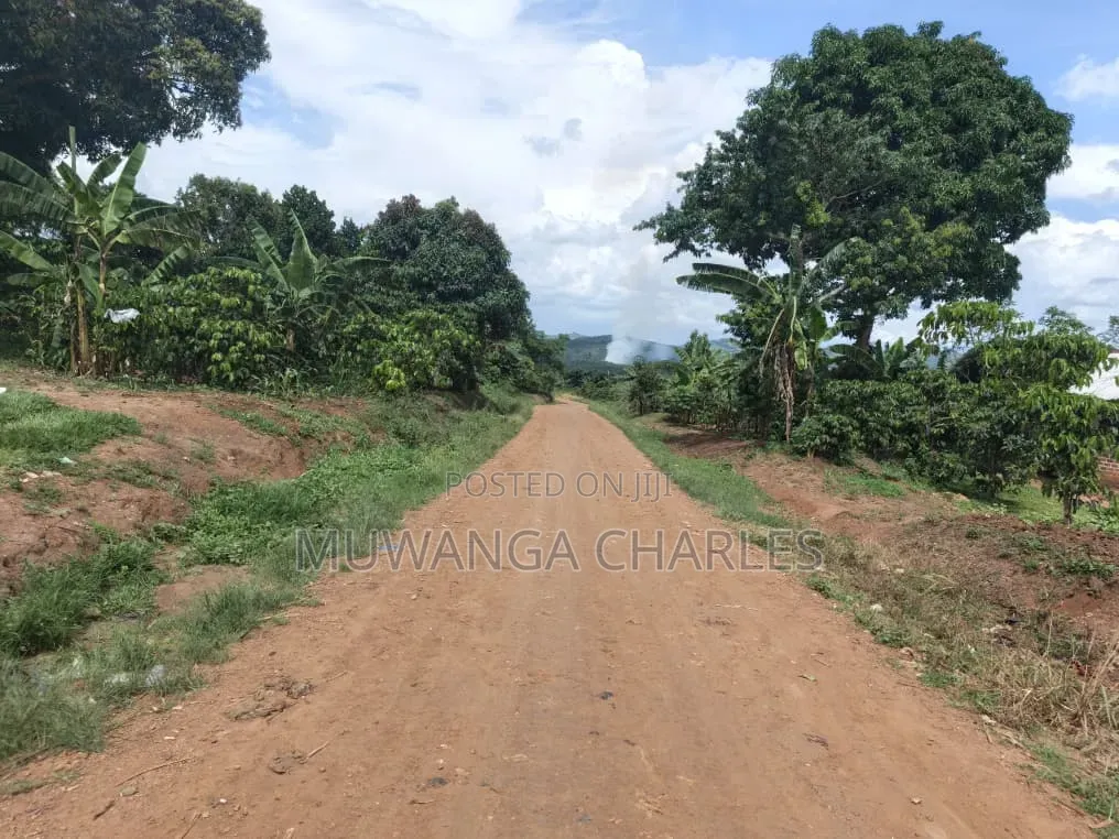 Land on Sale at Zirobwe Kiyiya Kakala