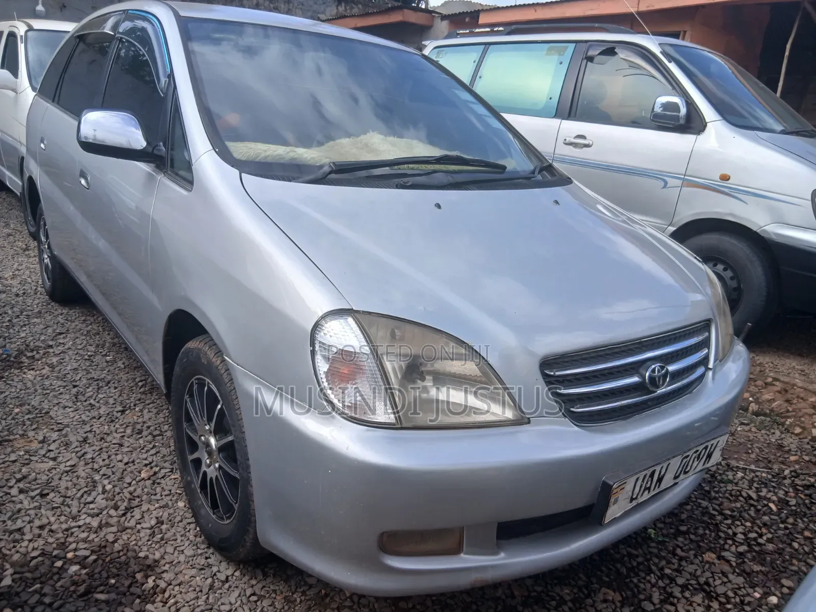Toyota Nadia 2001 Silver
