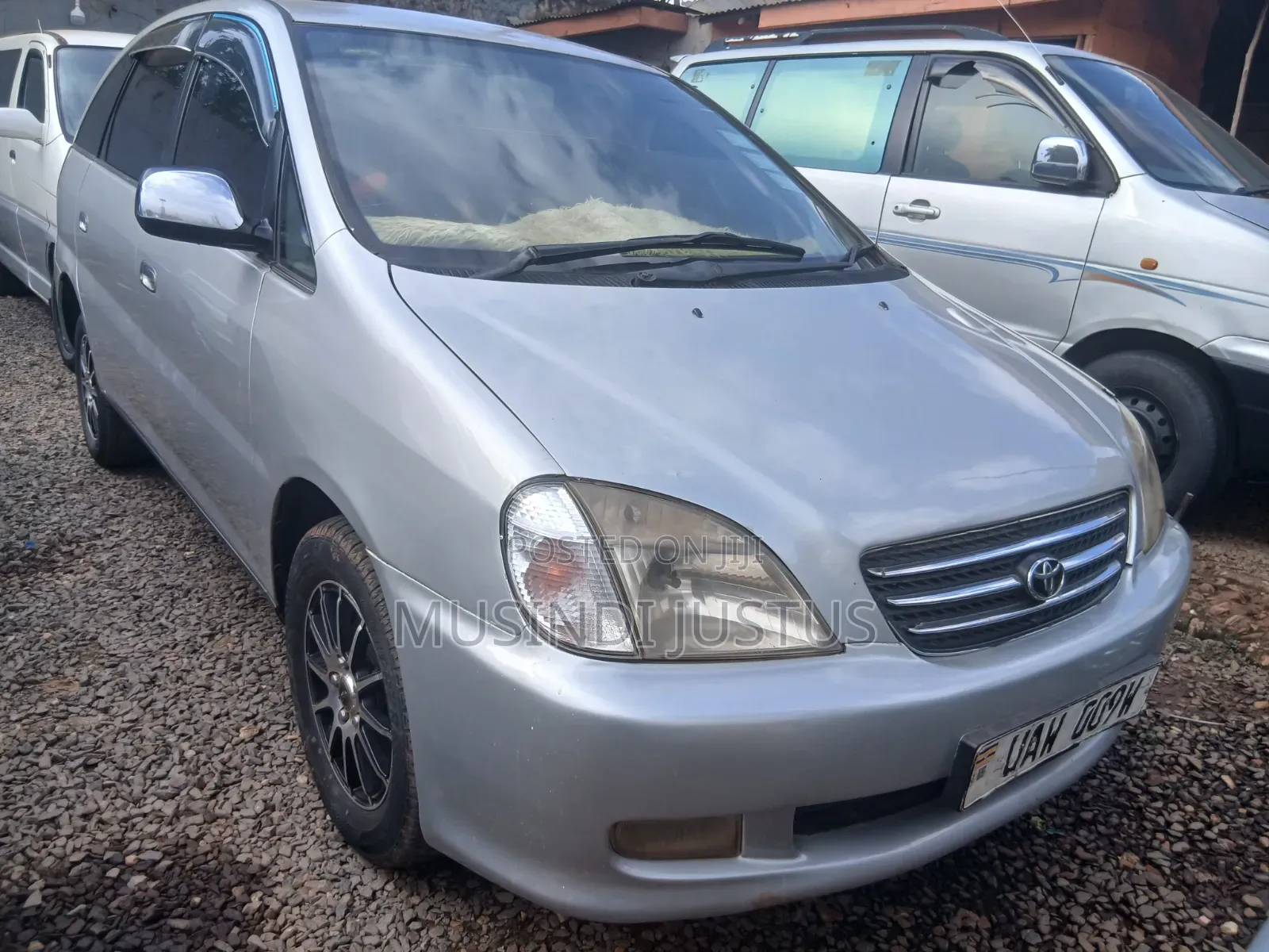 Toyota Nadia 2001 Silver