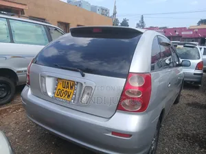 Toyota Nadia 2001 Silver