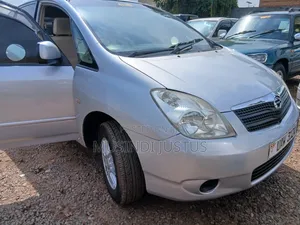 Toyota Corolla Fielder 2003 Silver