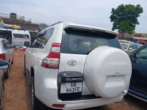 Toyota Land Cruiser Prado 2013 White