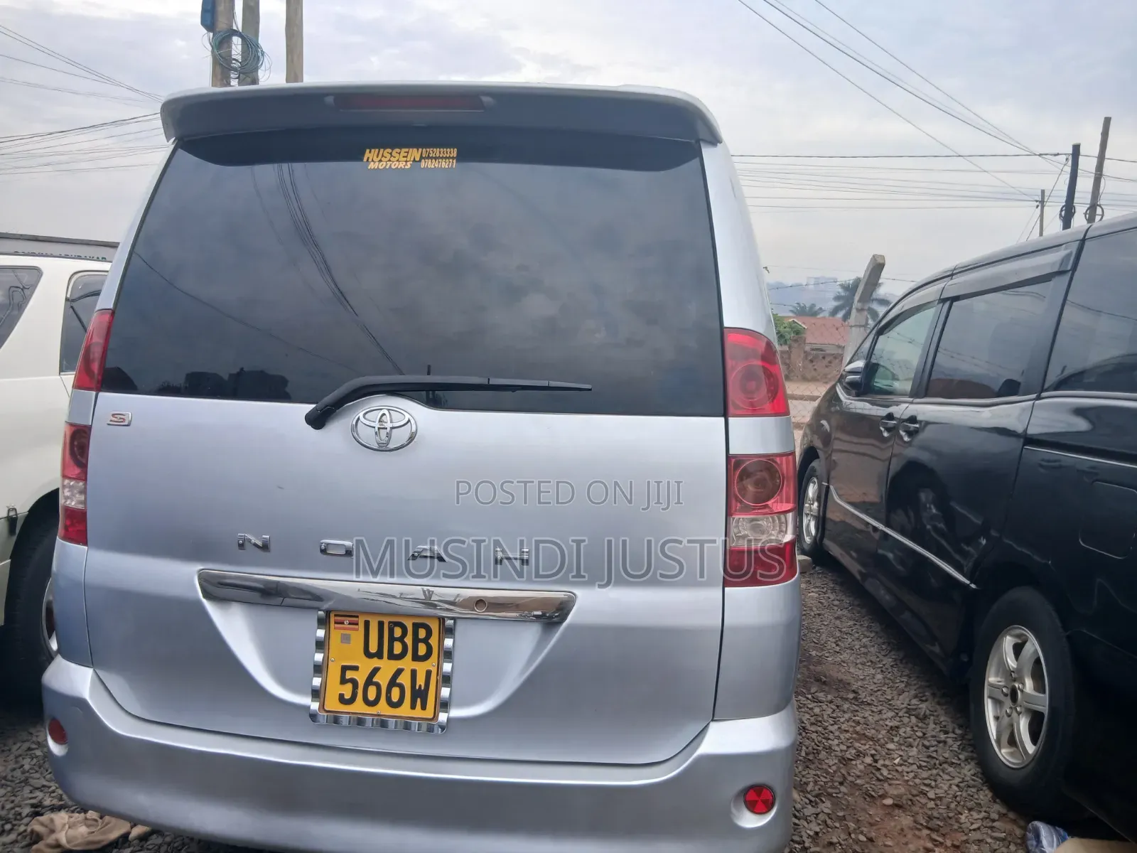 Toyota Noah 2006 Silver