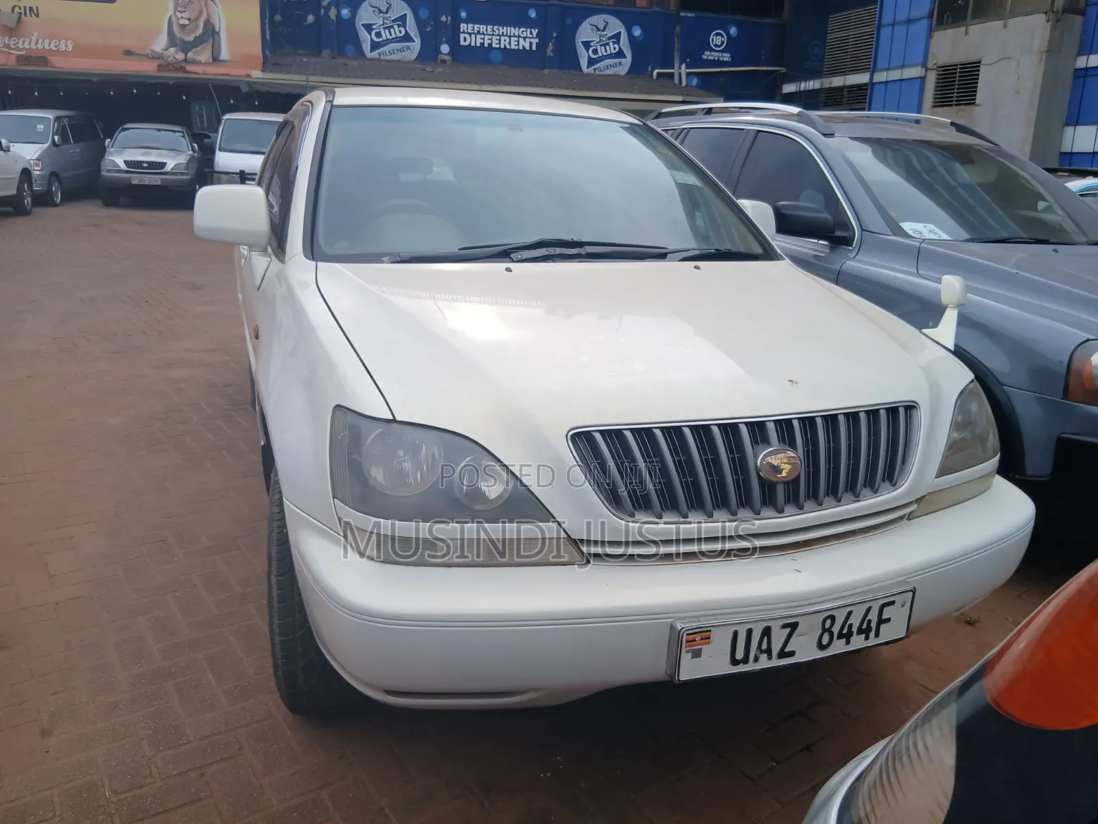 Toyota Harrier 2003 White