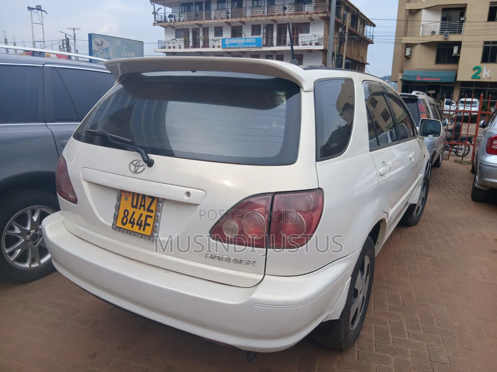 Toyota Harrier 2003 White