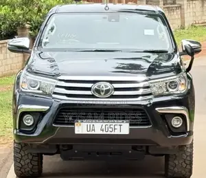 Toyota Hilux Revo Double Cab Deisel 2.4 AWD 2018 Black