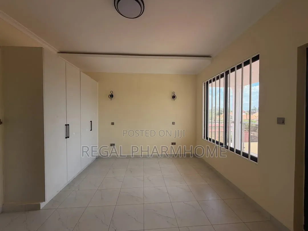 4bdrm Duplex in Kira, Central Division for sale