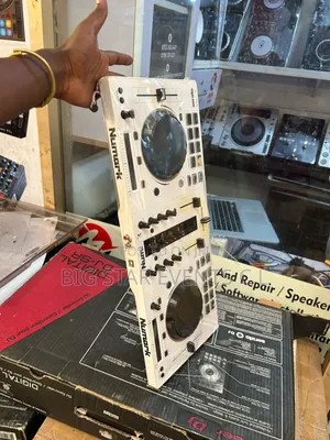 Numark Mixer Dj Controller
