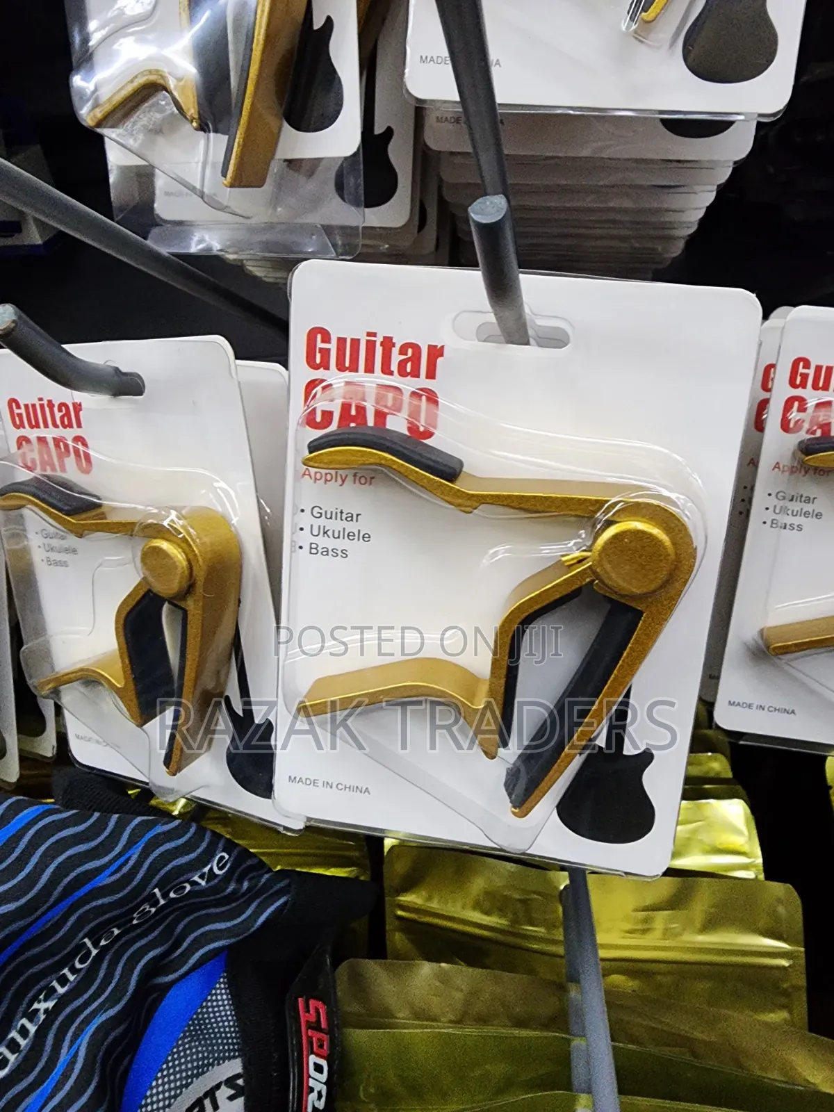 Universal Guitar Capo