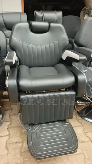 Men Saloon Chair