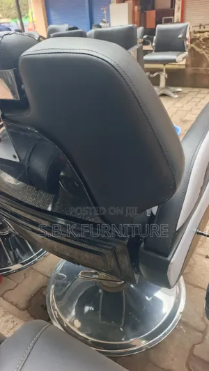 Men Saloon Chair