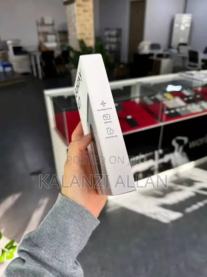 New Samsung Galaxy A17 5G 256 GB Silver
