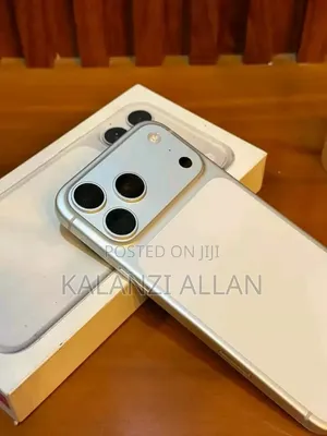 New Apple iPhone 17 Pro Max 256 GB Silver