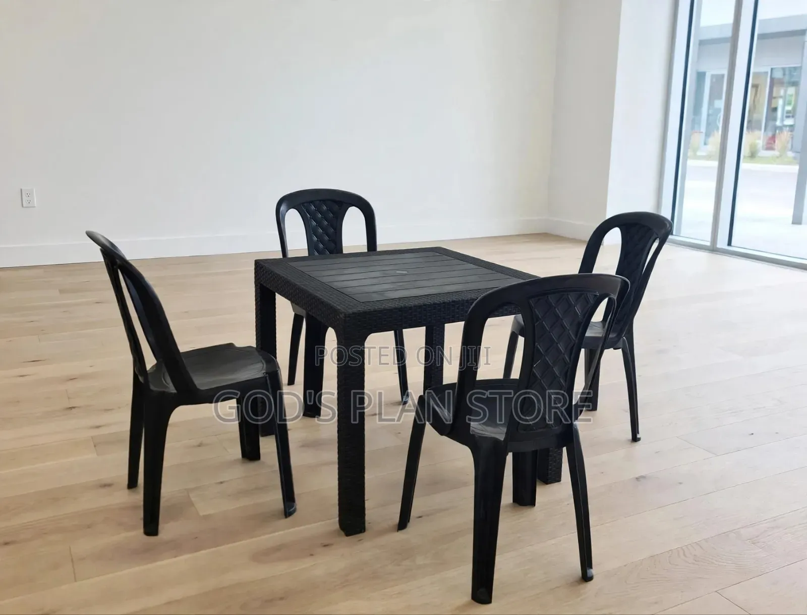 Bar/Restaurant Plastic Table and 4 Matching Chairs 1 Set