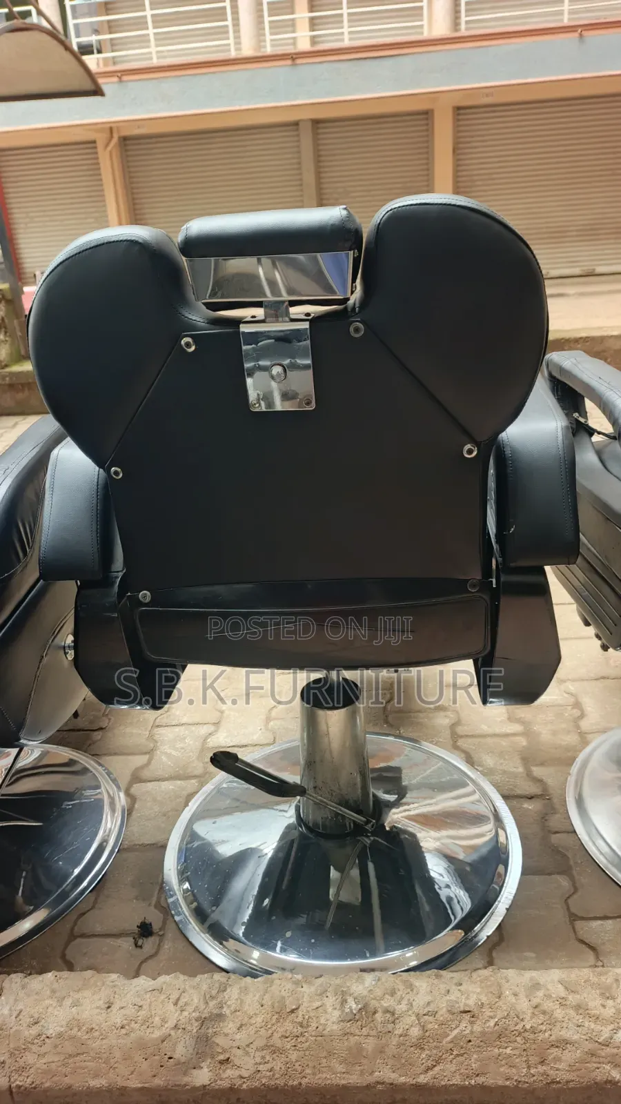 Executive Men Saloon Cahir