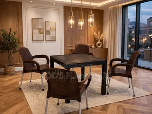 Bar/Hotel Plastic Table and Aristle Plastic Chairs Set