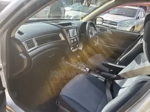 Subaru Exiga 2010 Silver
