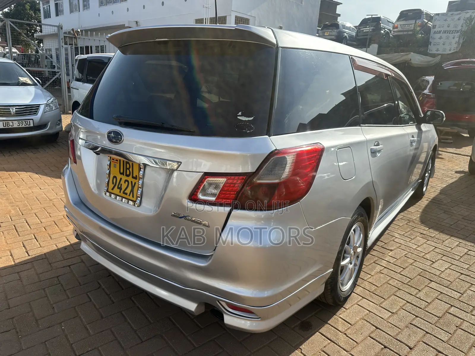 Subaru Exiga 2010 Silver