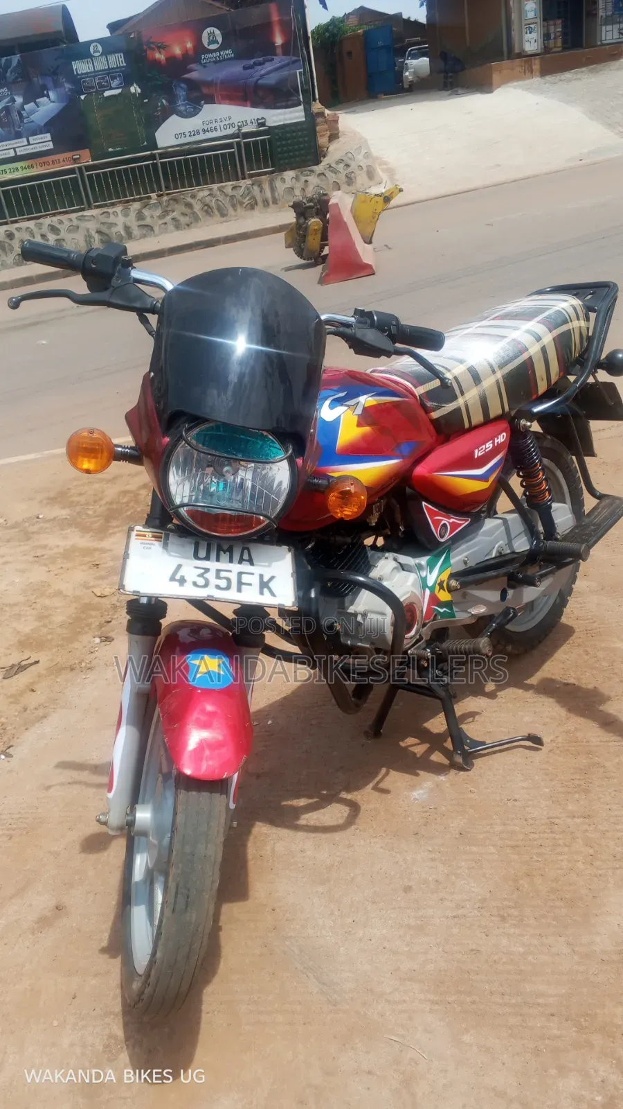 Bajaj Boxer 125 2024 Red